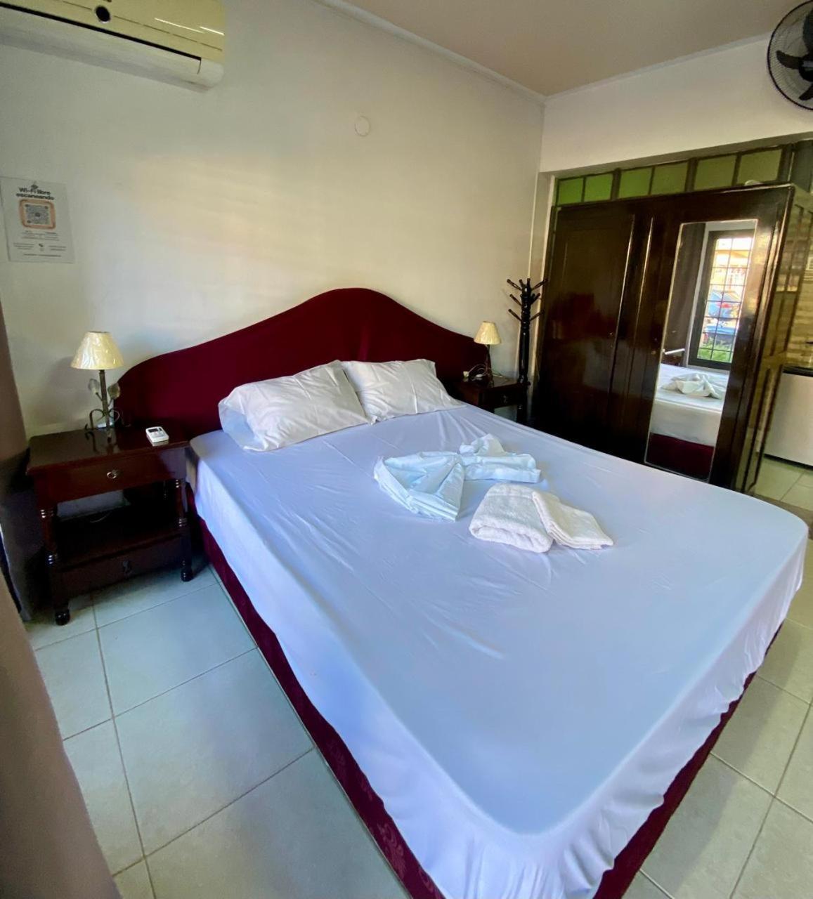 Mangoty Apartamento Luque Extérieur photo