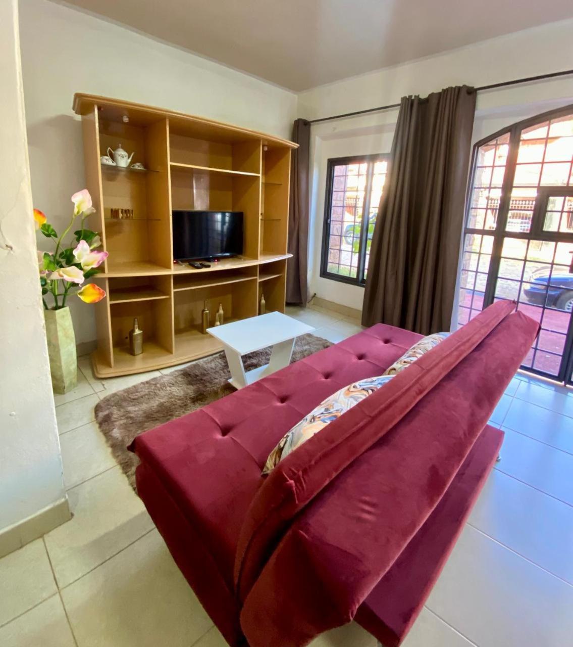 Mangoty Apartamento Luque Extérieur photo